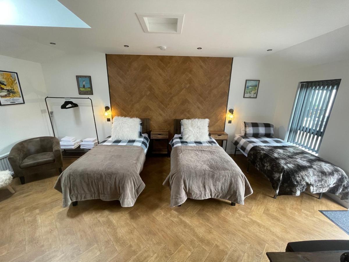 Golfers Dream Guest Suite With Onsite Golf Studio Available For Booking By Guests Strathkinness Bagian luar foto